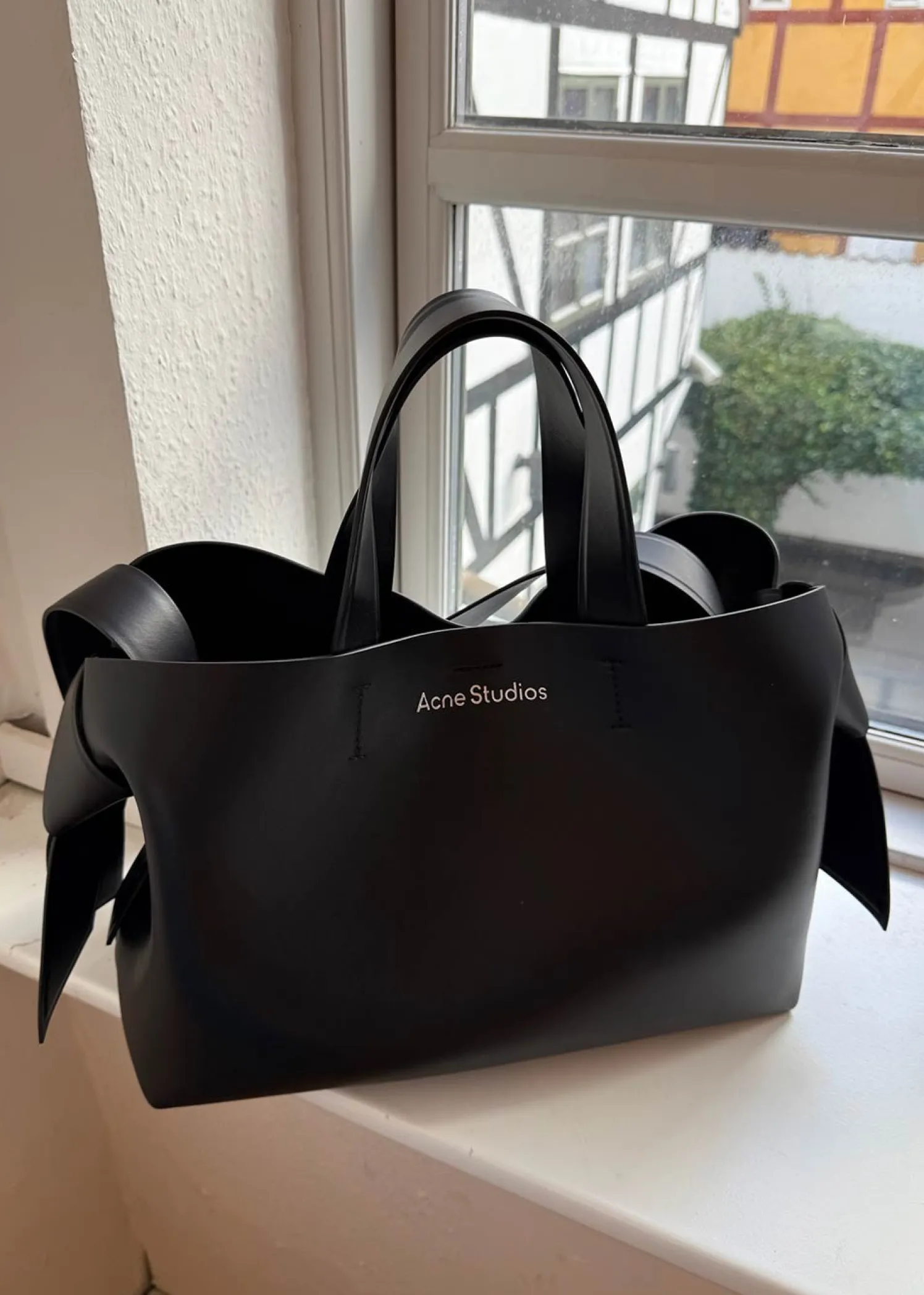 Acne Studios Musubi Mini R