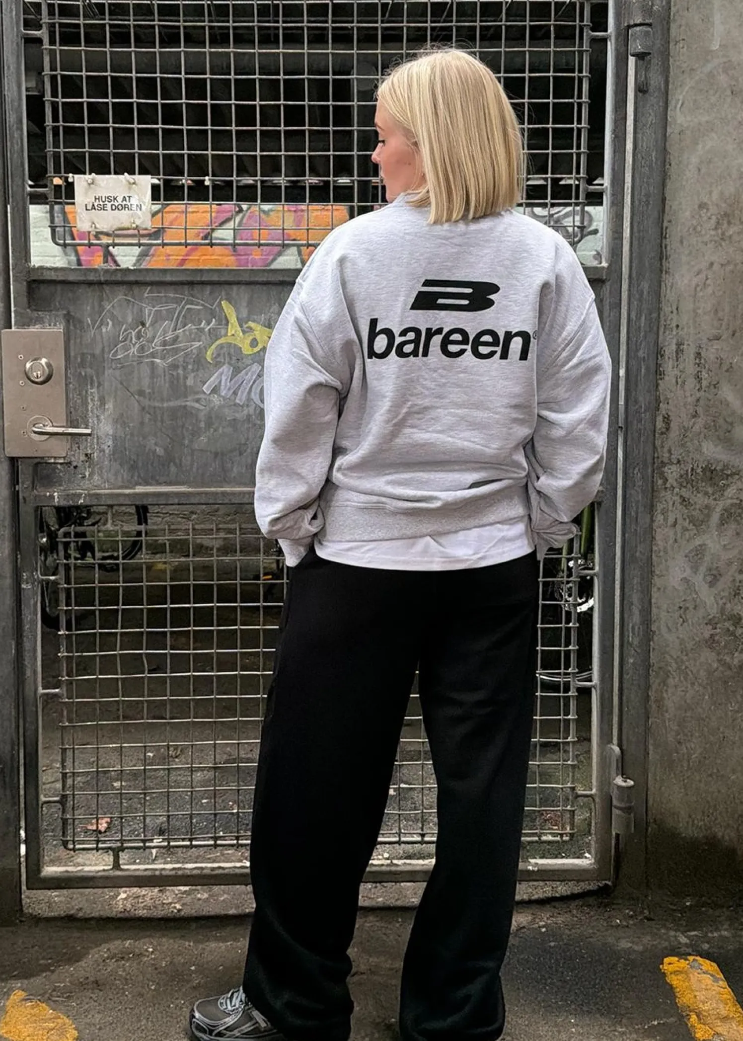Bareen Oversized Crewneck Logo
