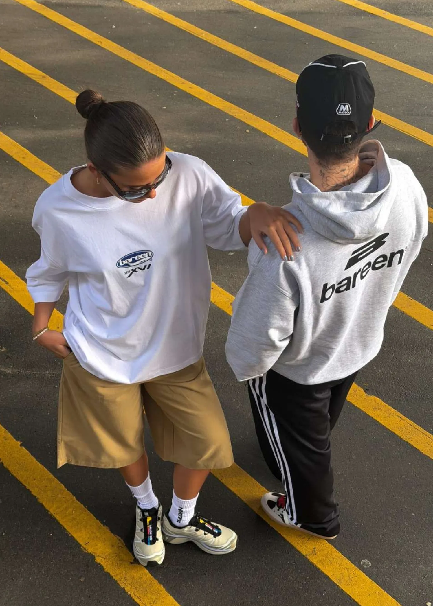 Bareen Oversized Hoodie Logo