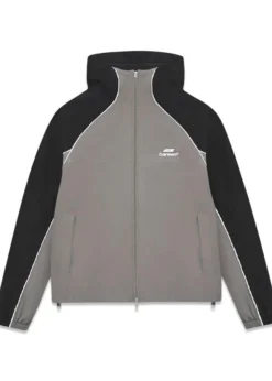 Bareen Windbreaker