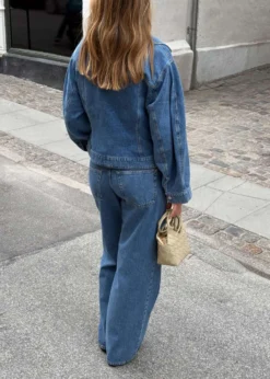 By Malene Birger VINOLA