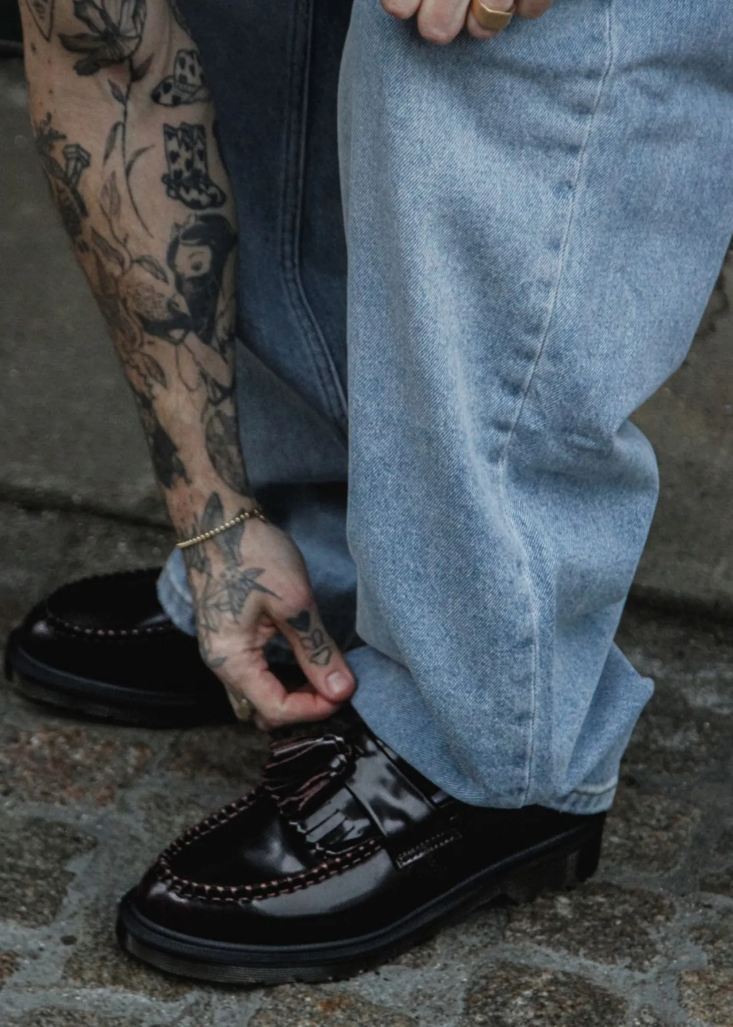 Dr. Martens Adrian Cherry Red Arcadia