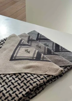 LALA BERLIN Triangle Trinity Classic M