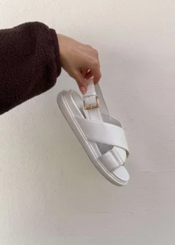 Marni Fussbett Shoe