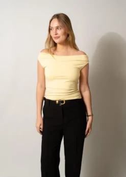Modström HimaMD off-shoulder top