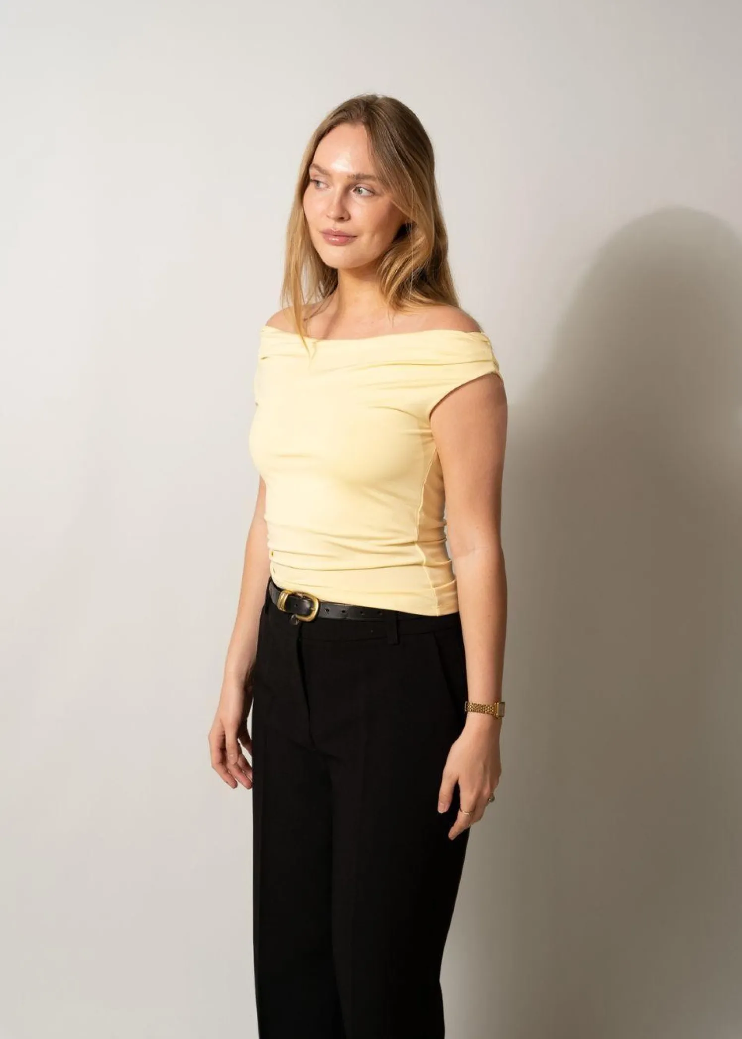 Modström HimaMD off-shoulder top