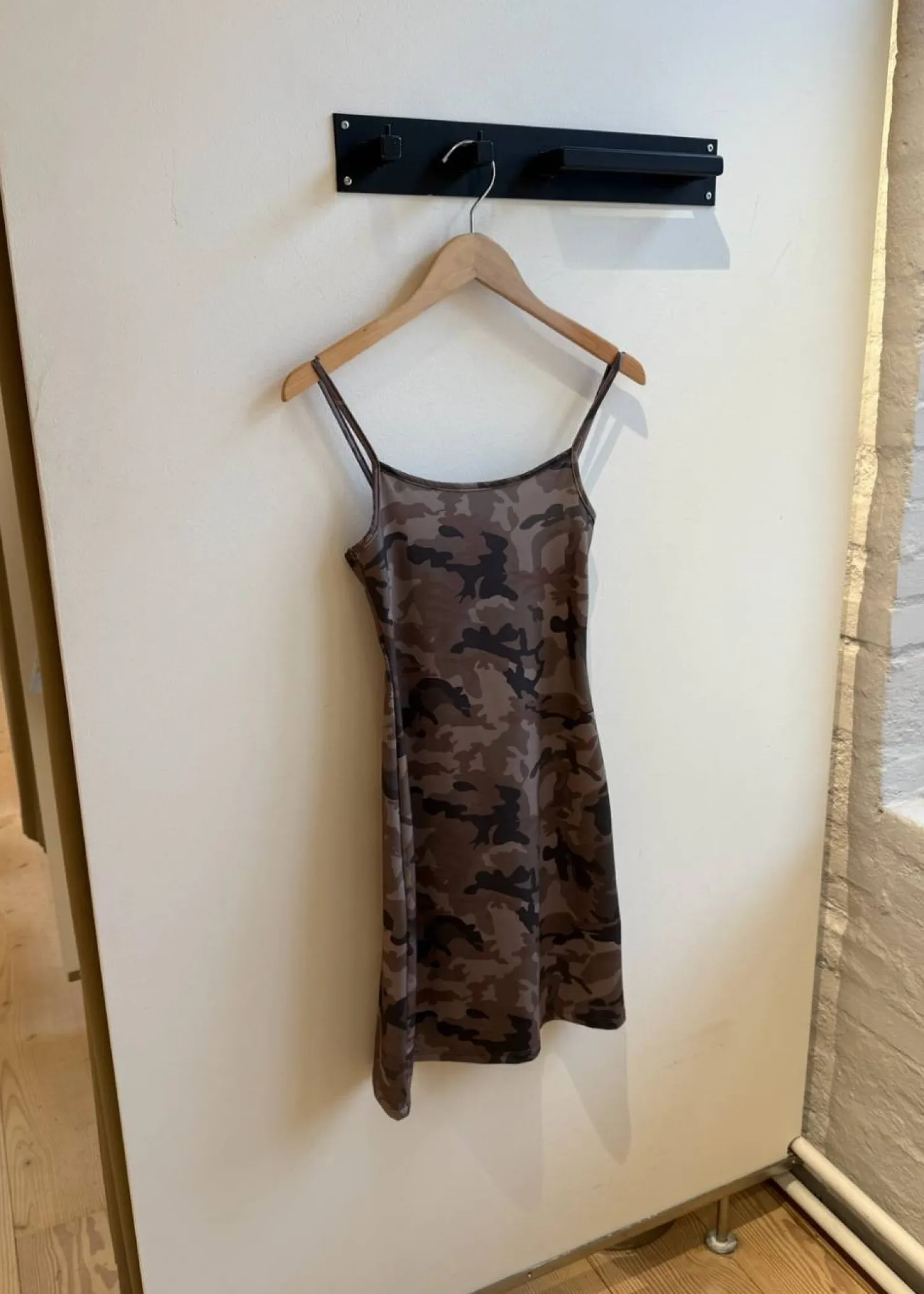 Modström Himamd print strap dress