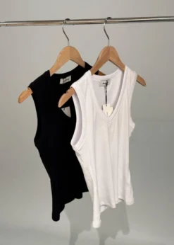 Modström Igormd v-neck top