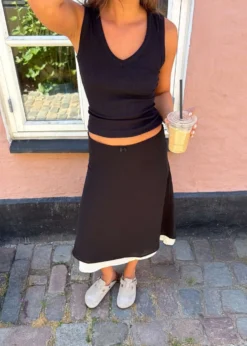 Modström Igormd v-neck top