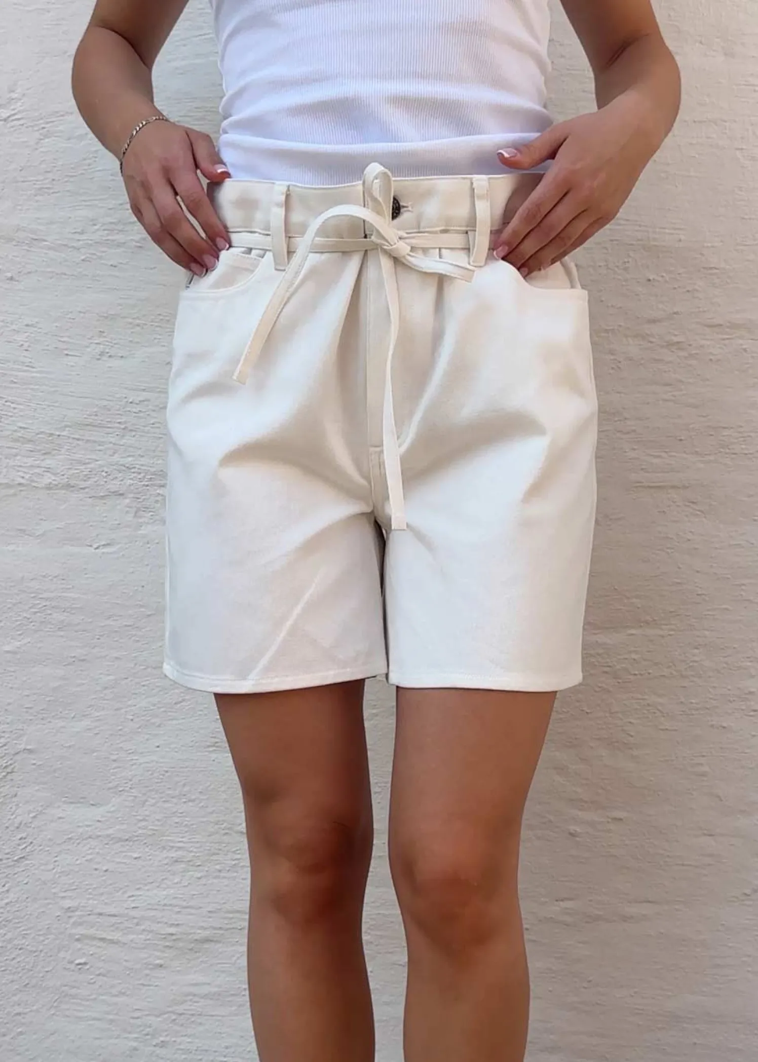 Modström Naomamd solid shorts