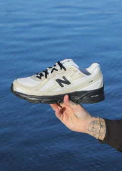New Balance U7404OO