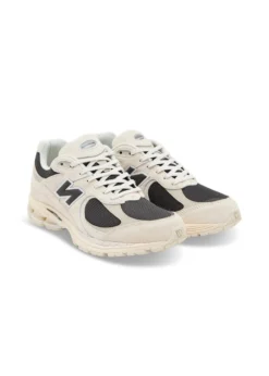 New Balance U2002RN