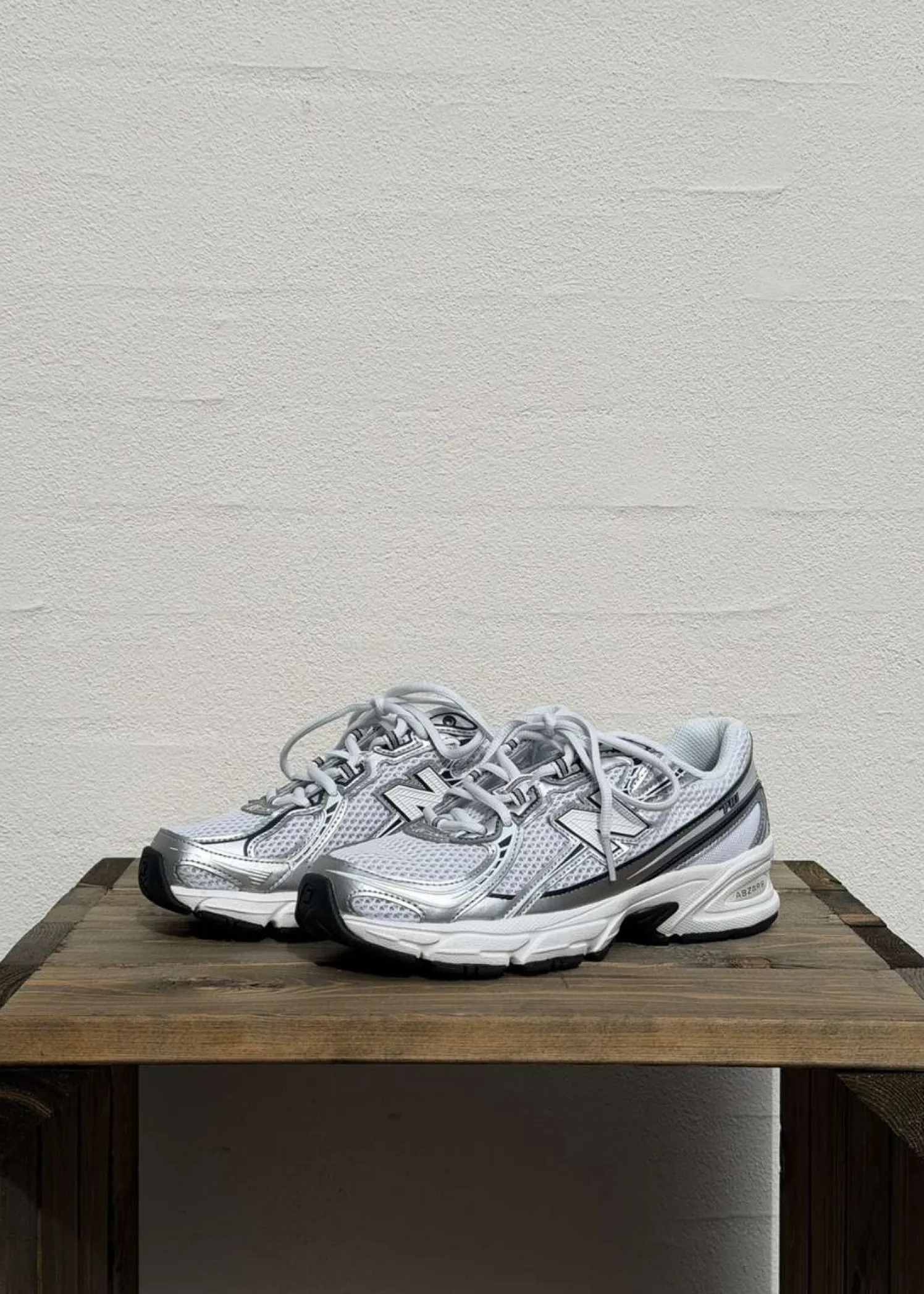New Balance U740WN2