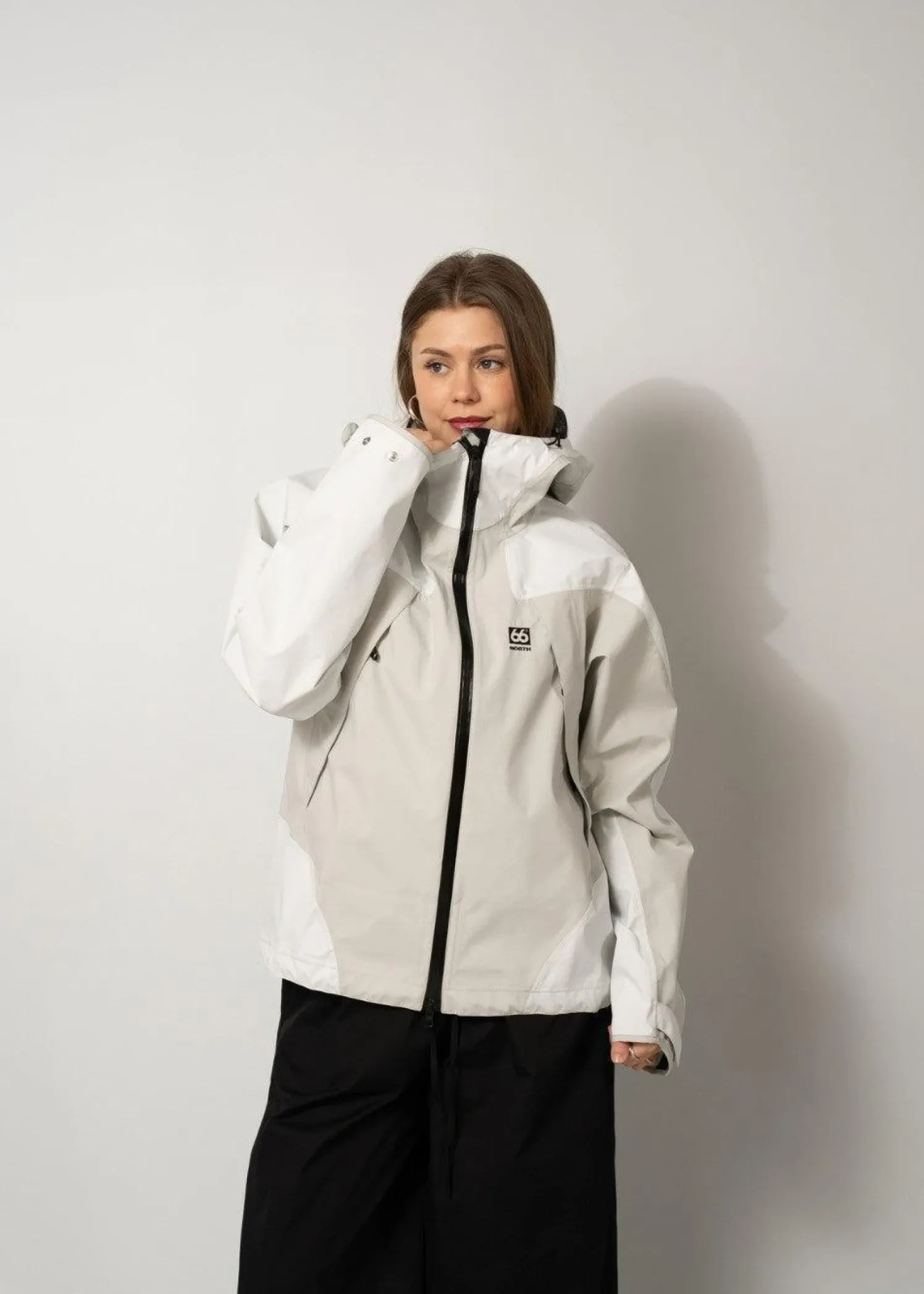66 North Dyngja Shell Jacket