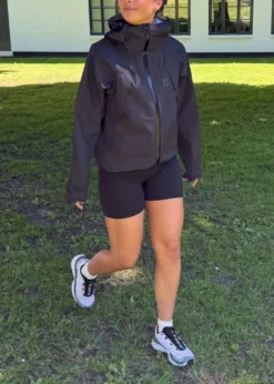 66 North Dyngja Shell Jacket