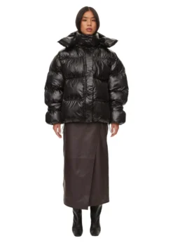 Oval Square Active Hood Jacket