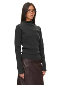 Oval Square Alanis Hood Knit