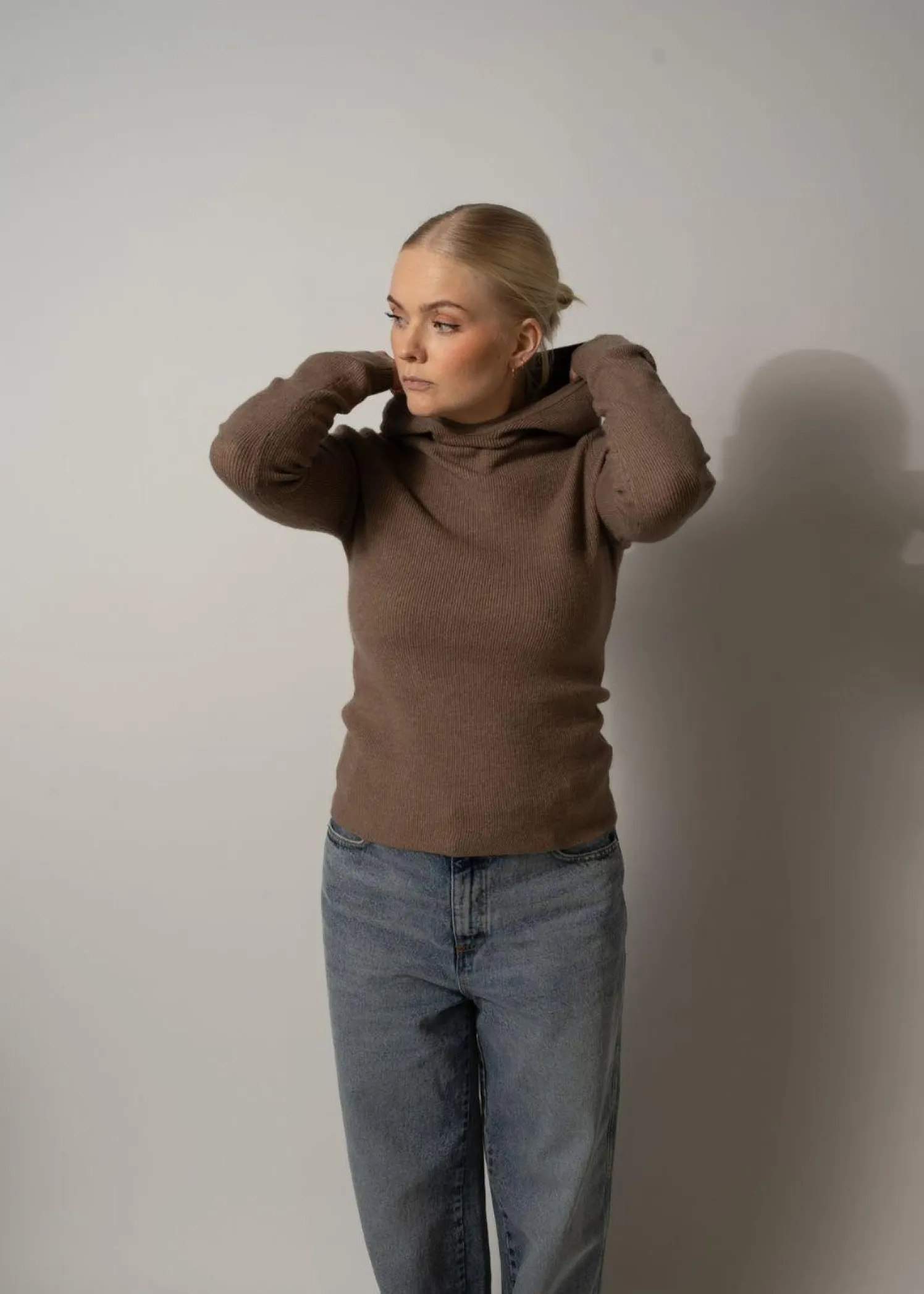 Oval Square Alanis Hood Knit