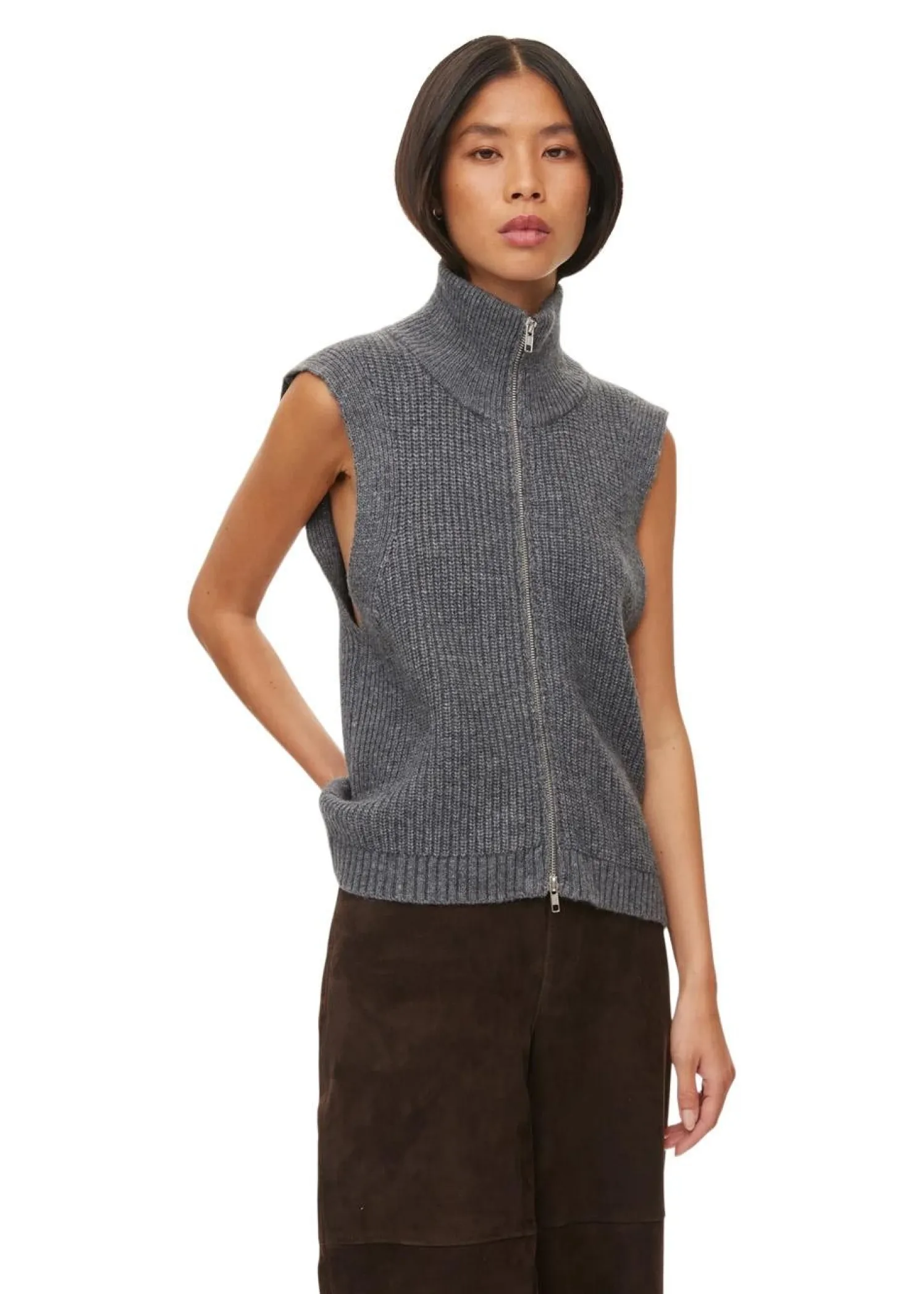 Oval Square Fave Knit Zip Vest