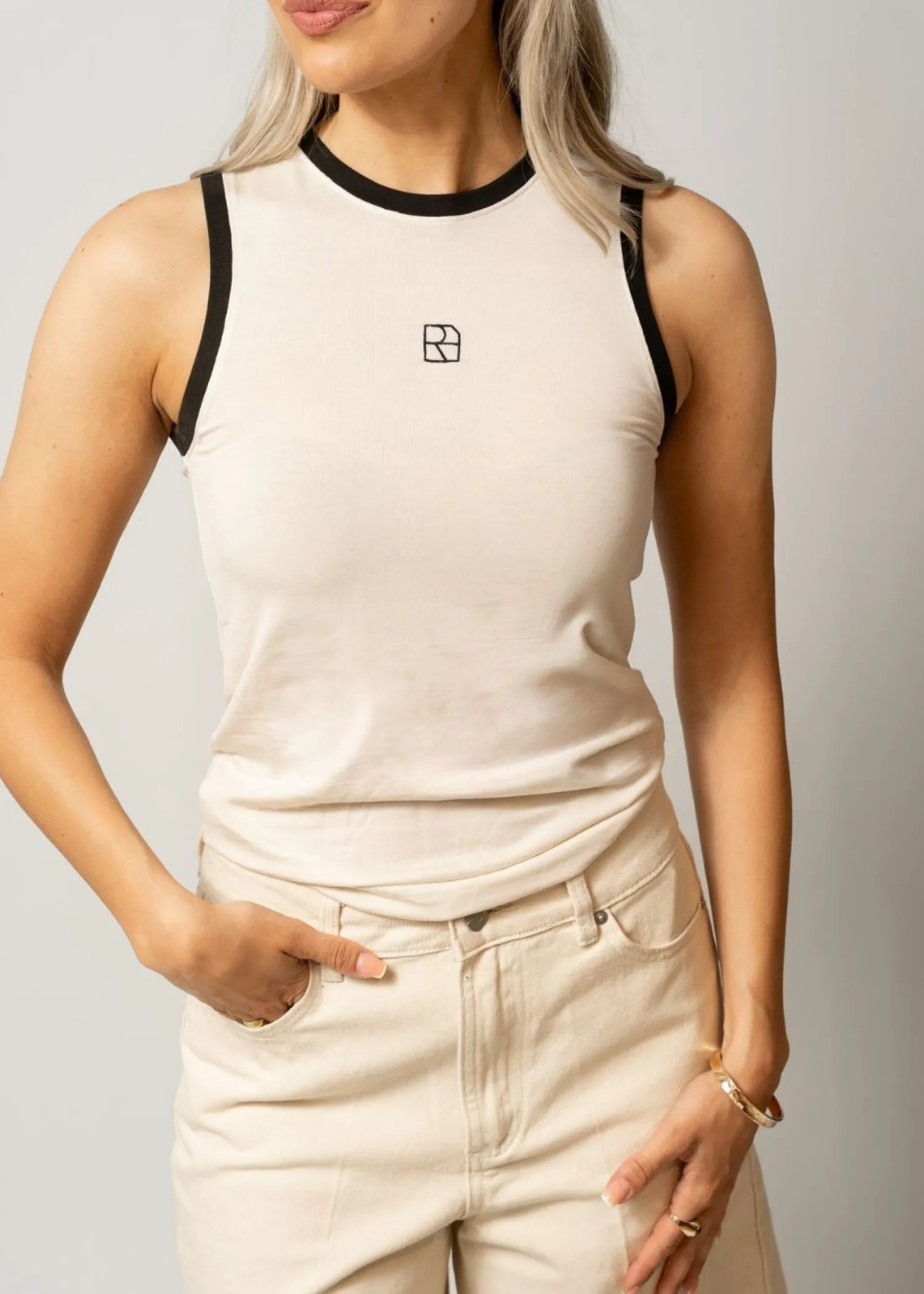 ROUGE EDIT Rouesme tank top