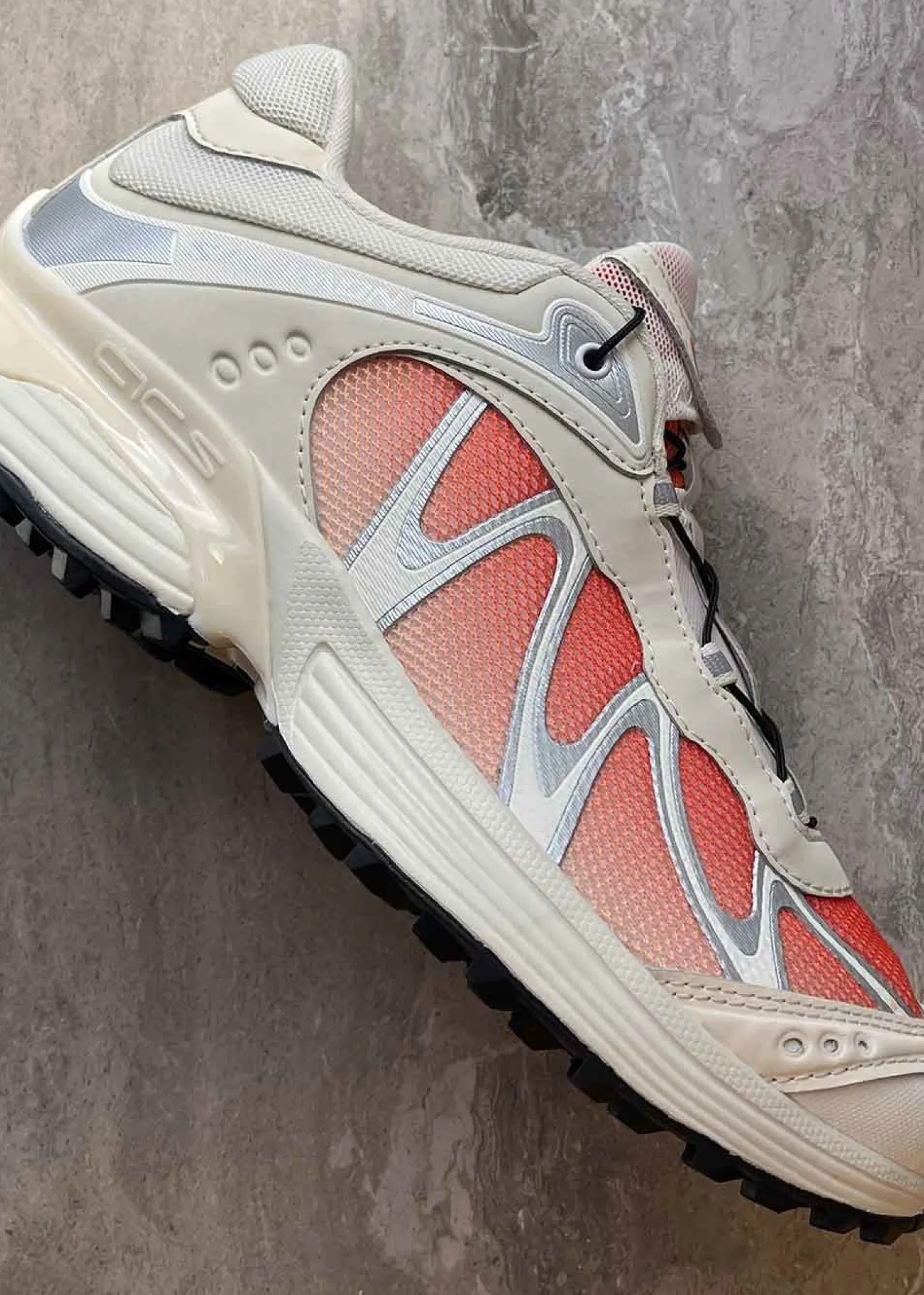Salomon XT-WHISPER