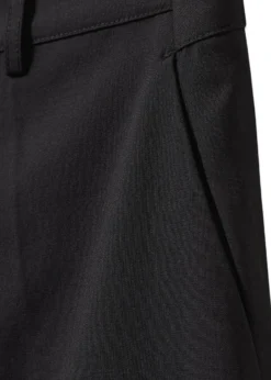 The Garment Grand Shorts