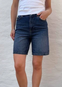 Woodbird Maggie 90s Rinse Shorts